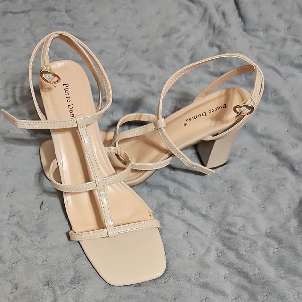 Pierre Dumas Women's Beige Strappy Heels